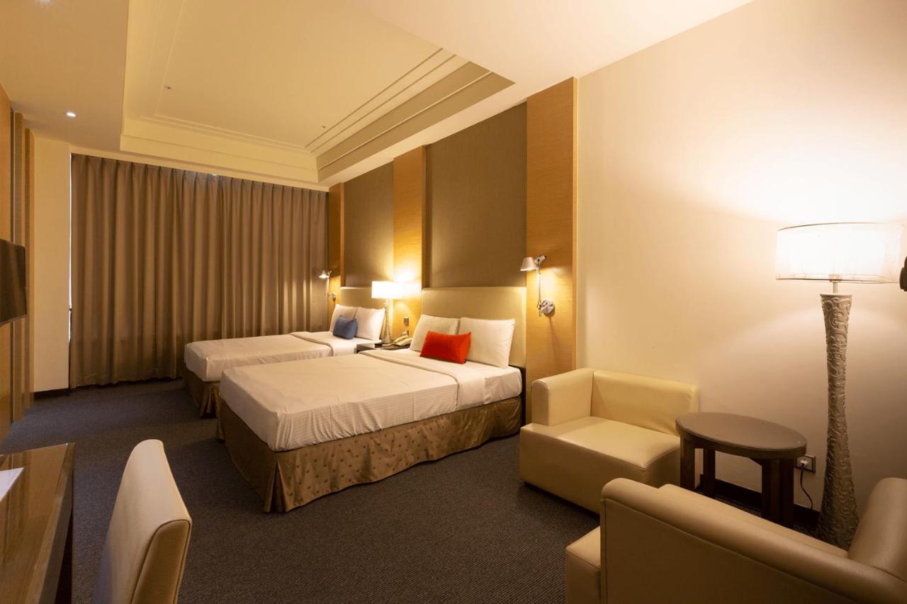 Ever Delightful Business Hotel Chiayi Eksteriør billede